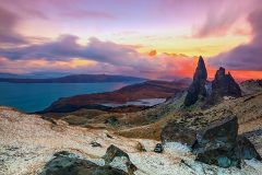 Gloaming comes Gloaming comes